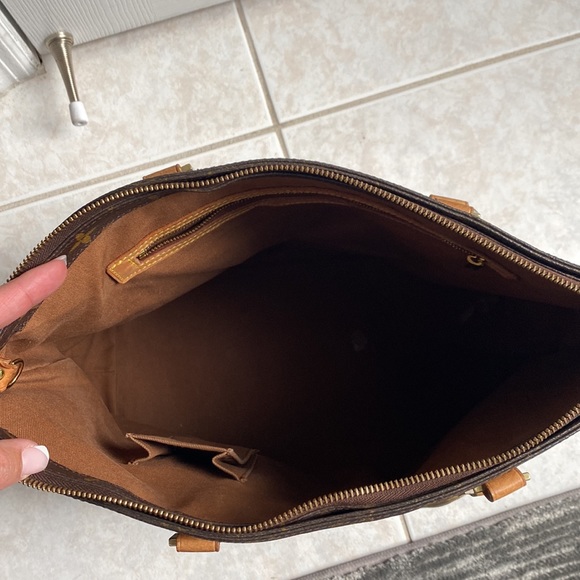 Authentic Louis Vuitton Monogram Cabas Mezzo Tote - Picture 12 of 16